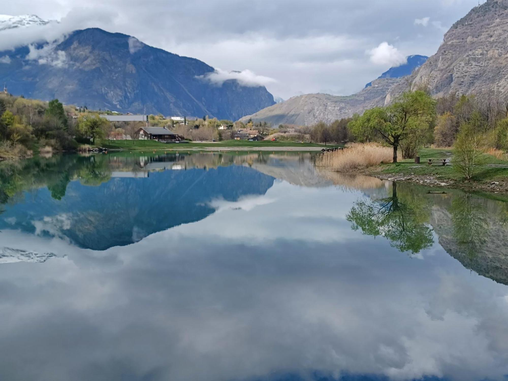 Villargondran, Les Magnifiques Cols De Maurienne Garage Motos, Velos Oda fotoğraf